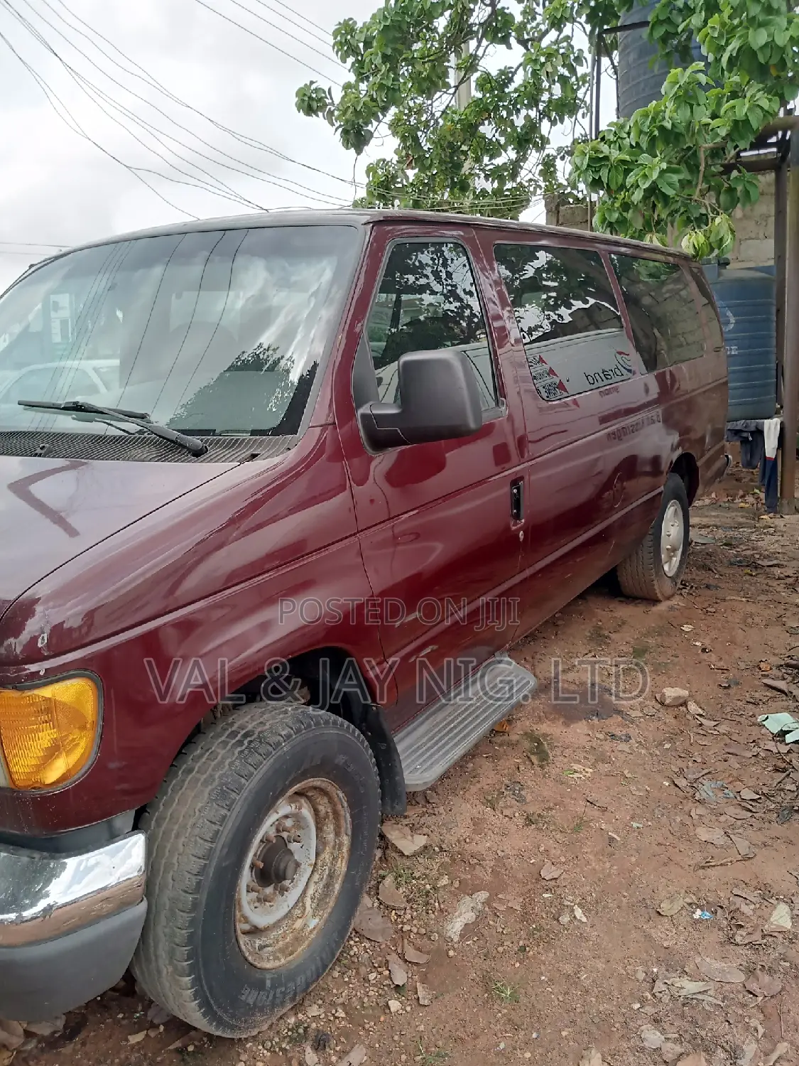 Ford Excursion 2006 Red