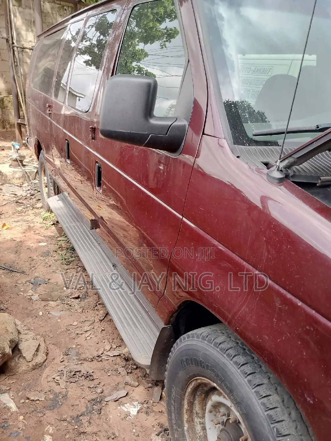 Ford Excursion 2006 Red