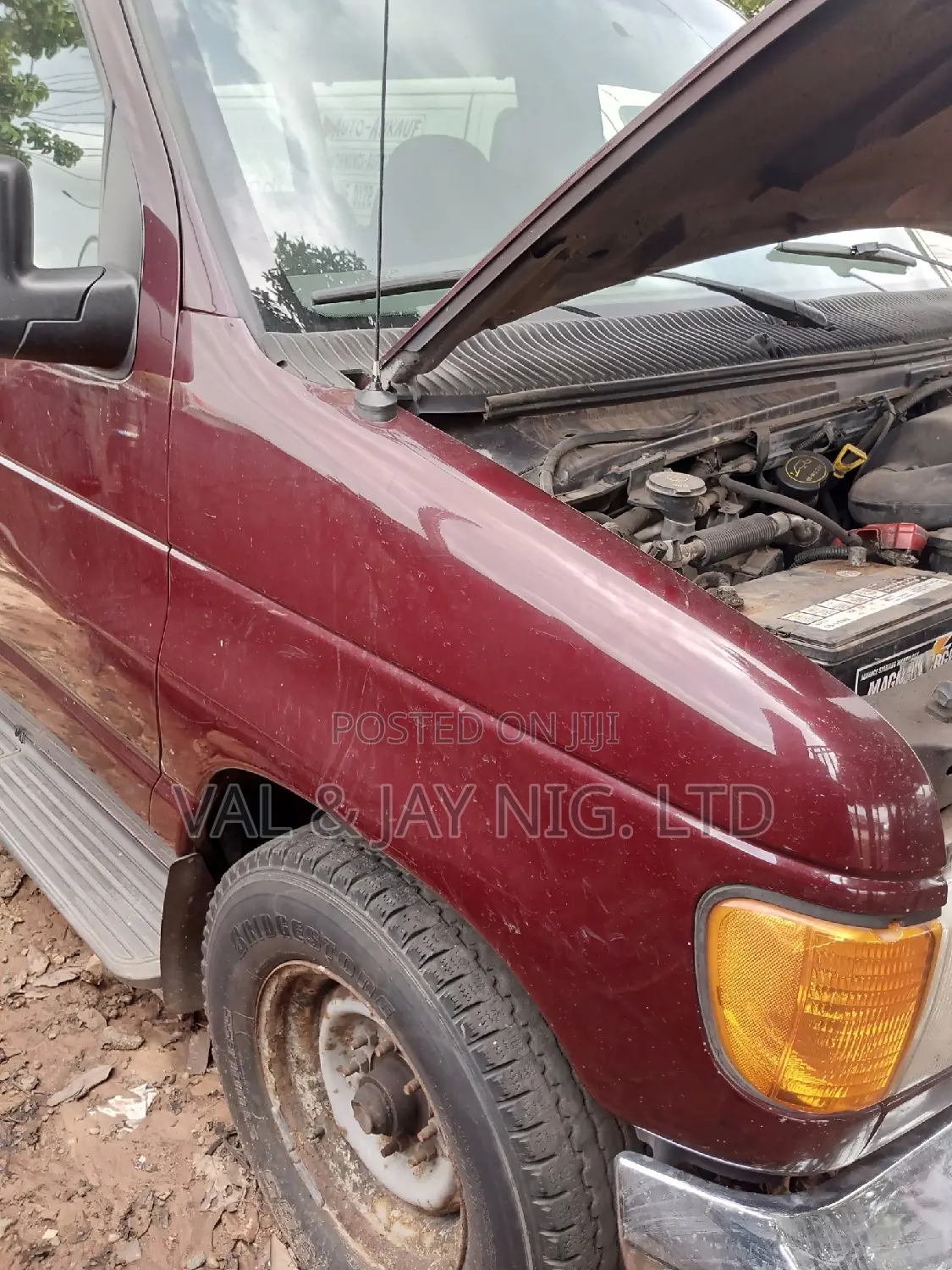 Ford Excursion 2006 Red