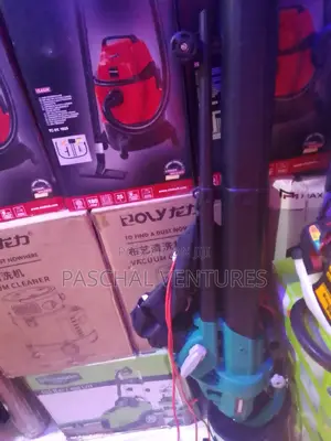 Blower and Vacuum Cleaner