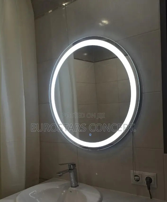 Round Shape Simple Mirror With LED Lights