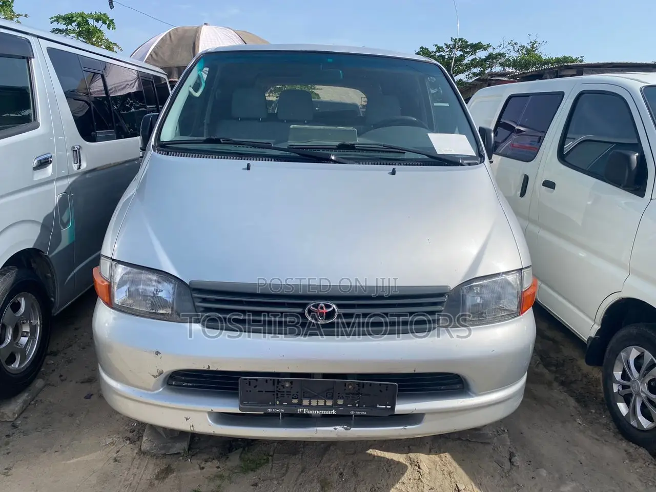 Toyota HiAce 2004 Silver