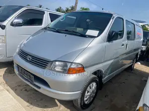 Toyota HiAce 2004 Silver