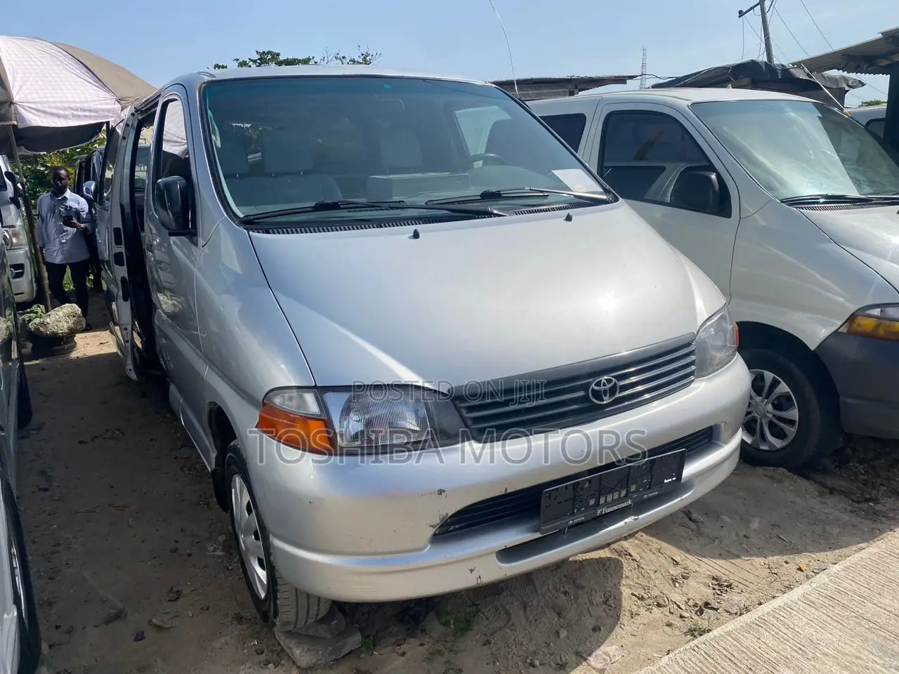 Toyota HiAce 2004 Silver