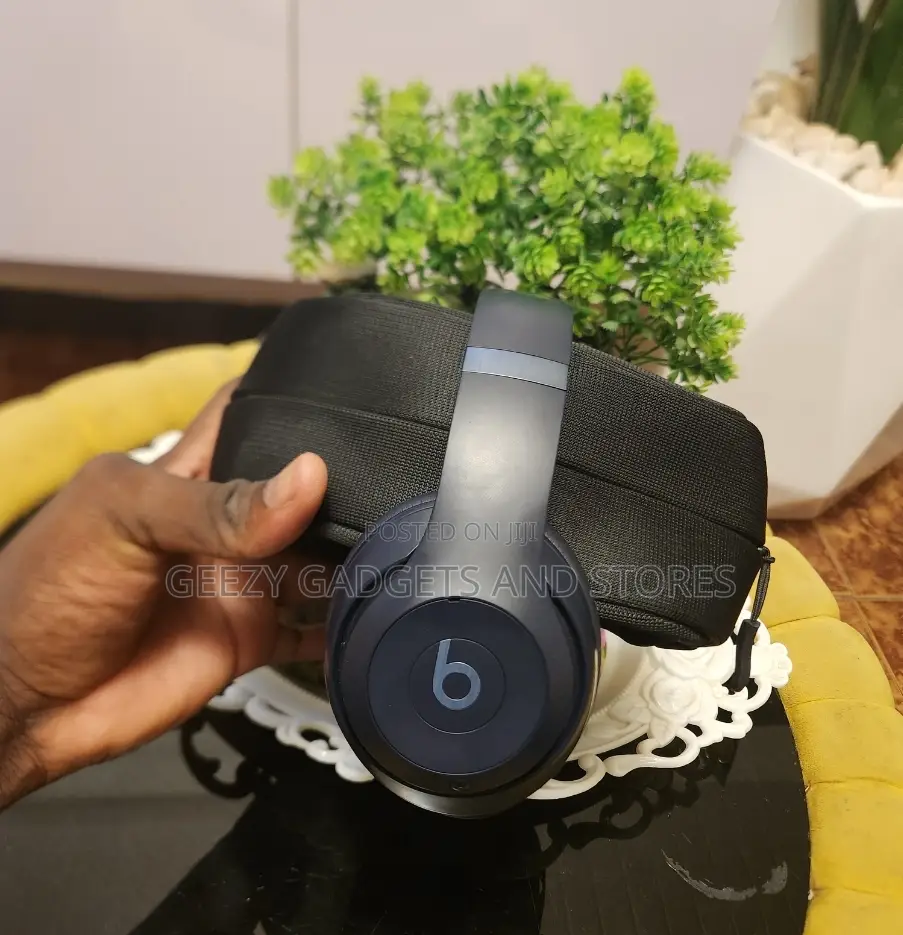 Beats Studio Pro