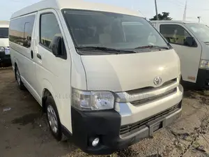 Toyota HiAce 2014 White