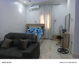 Shortlet Serviced Apartment / Guest House