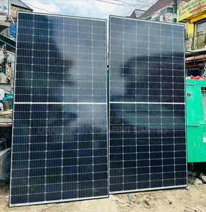 600w Mono Panels All Black