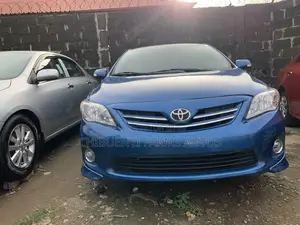 Toyota Corolla 2010 Blue