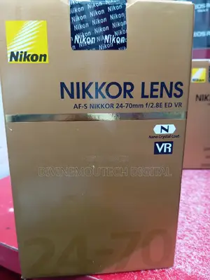 Nikon Lens 24-70mm VR for Sale in Alaba Market
