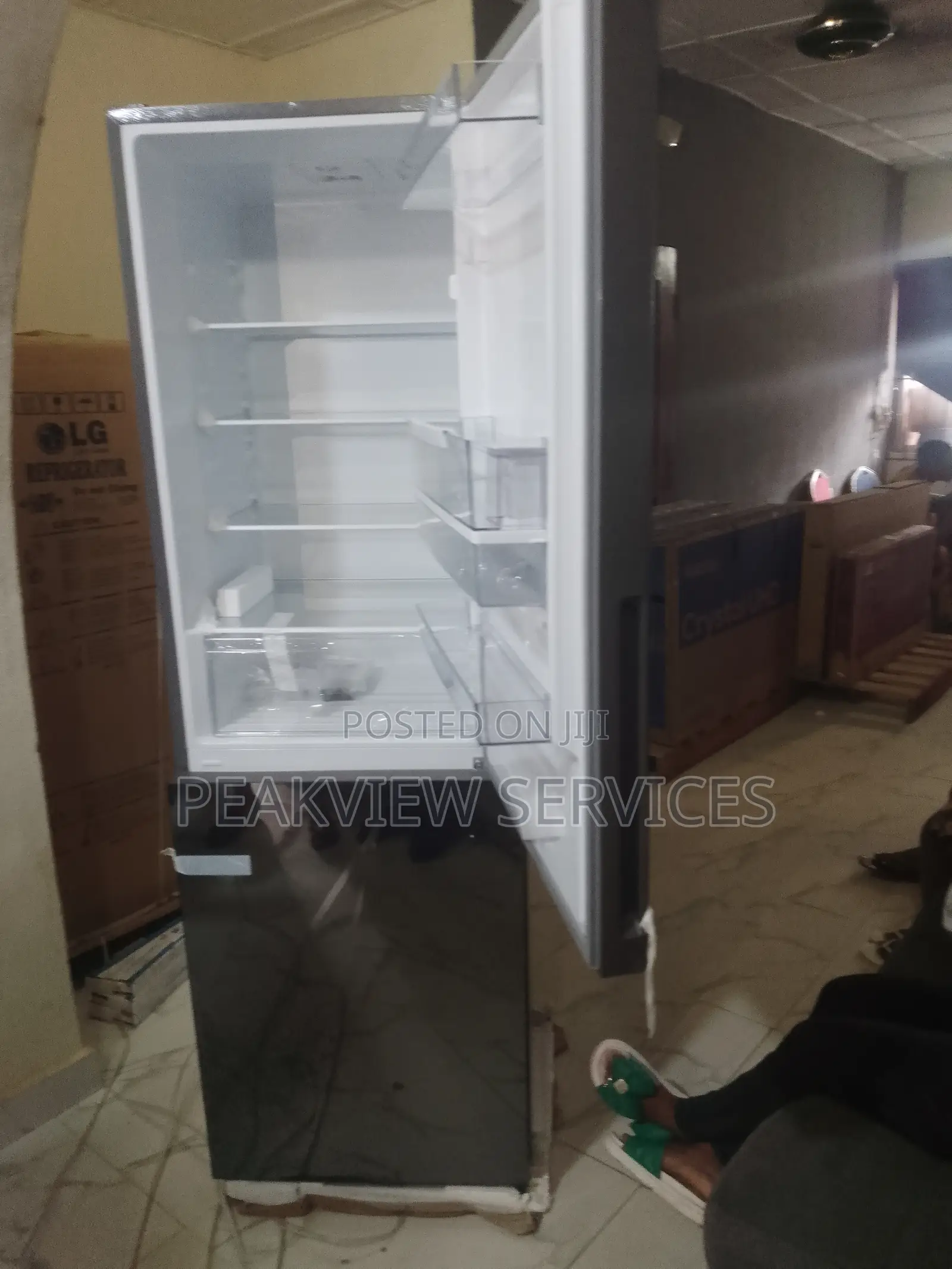 Hisense 300litres Bottom Freezer Refrigerator