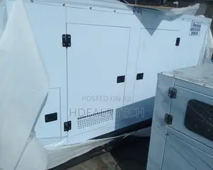 200 Kva Fully Automatic Perkins Soundproof Diesel Generator.