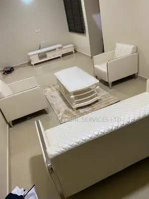 High Quality Set Of Chair By 6 Sister With Center Table And