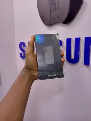 New Samsung Galaxy S24 256 GB Silver