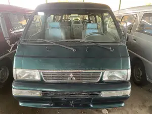 Mitsubishi Delica 2005 Green