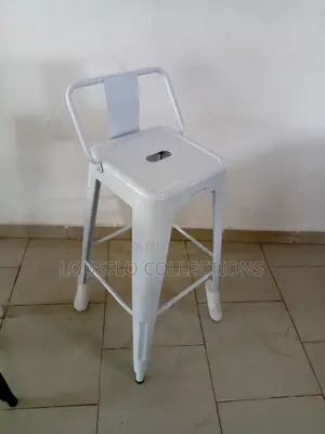 Your Quality Metal Bar Chair and Table
