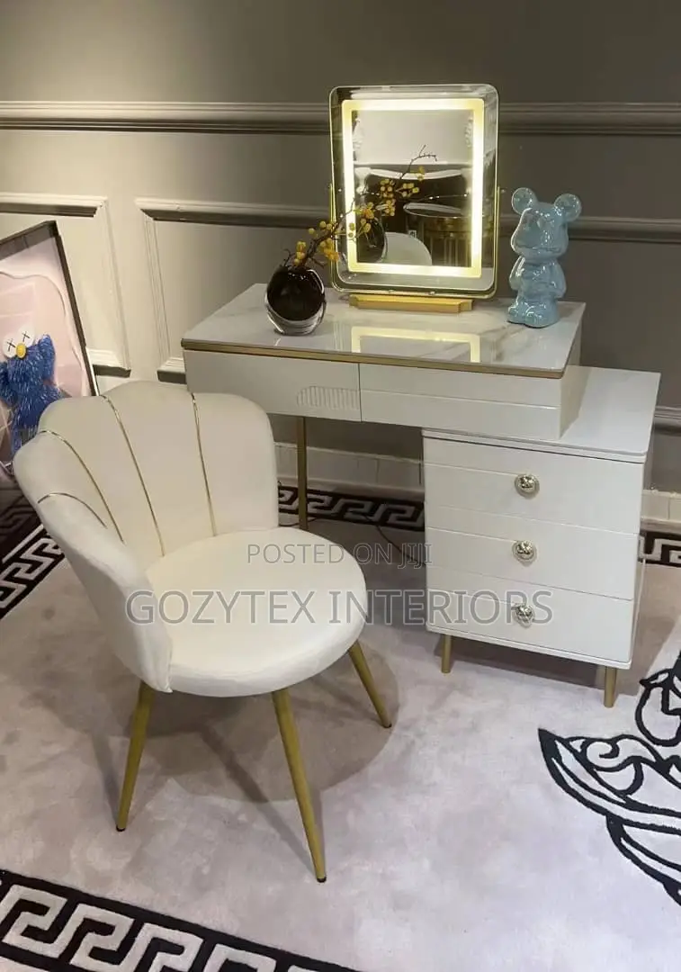 Dressing Mirror