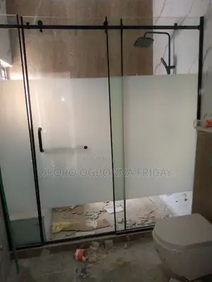Governor's Shower Cubicle