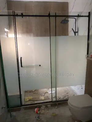 Princess Shower Cubicle