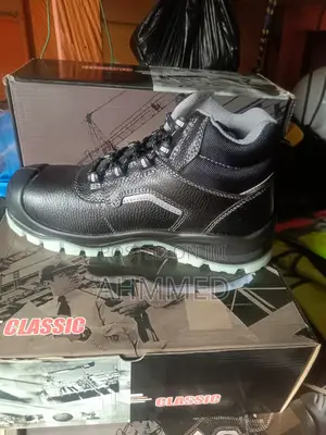 Classic Safety Boot