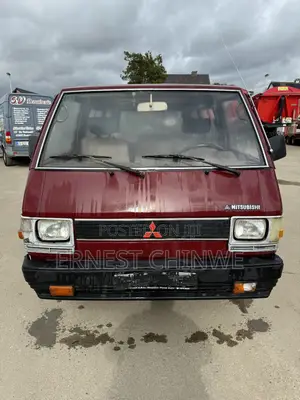 Mitsubishi L300 1996 Red