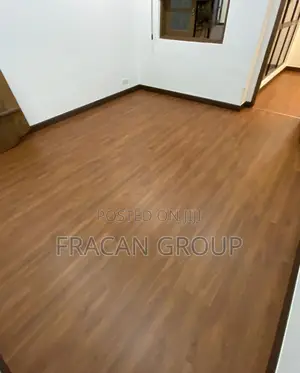 Vinyl PVC Woodlike Floor. Water Resistant