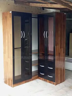Wardrobe With Glass Face