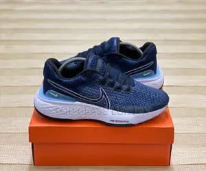 Original Nike Zoomx Invincible Run* Unisex