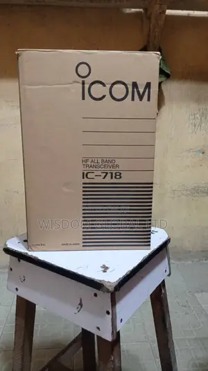 Icom. Hf. Band Transceiver Radio