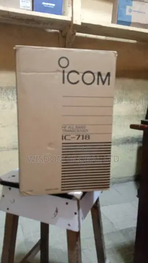 Icom. Hf. Band Transceiver Radio