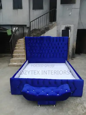 Bed/Bed Frame