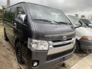 Toyota HiAce 2012 Black