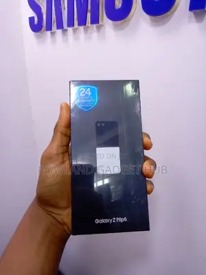 New Samsung Galaxy Z Flip 5 512 GB White