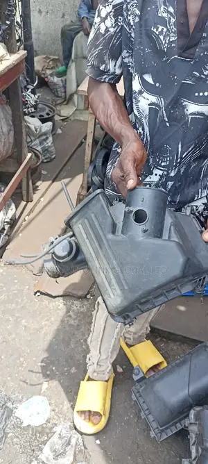 Air Cleaner Box With Filter ES350 2008