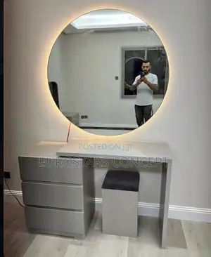 Round Shape Plain Mirror With LED Lights at the Back