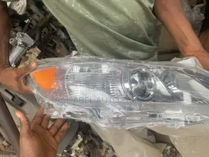 Headlamp Camry 2010