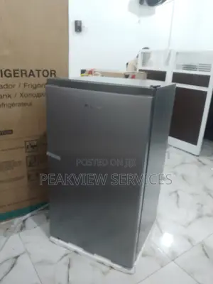New in Hisense 093DR Refrigerator With Shelves