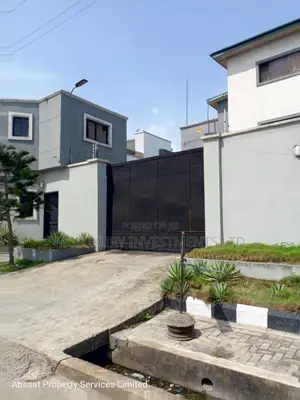 4bdrm Duplex in Phase 1, Ikeja for sale