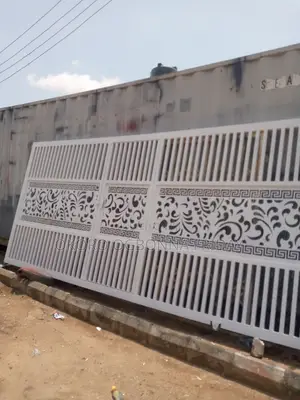 Standard Fence Rail