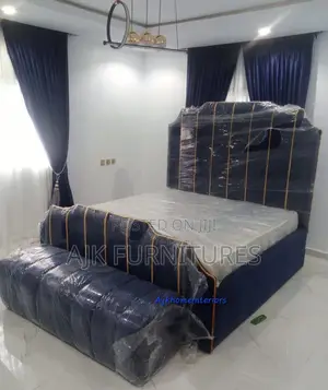 Full Padded 6by6ft Bedframe