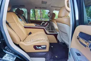 High Quality Certified VIP Interior Upgrade on Lancruiser