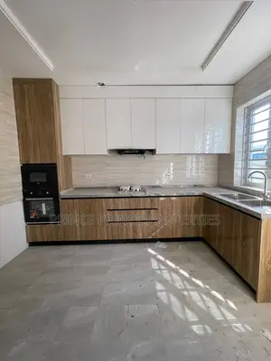 Furnished 3bdrm Block of Flats in Surulere for rent