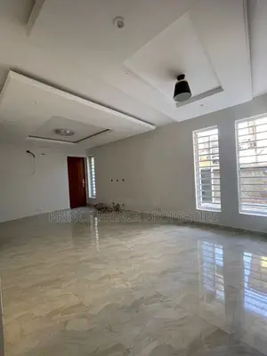 Furnished 3bdrm Block of Flats in Surulere for rent