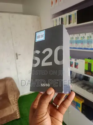 New Samsung Galaxy S20 128 GB Gray