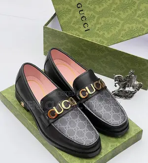 High Quality Luxury Outfits Gucci Available for Man's
