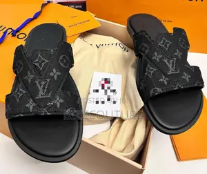 Original LOUIS VUITTON LEATHER Slippers Available in Store