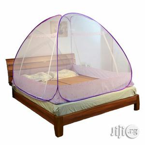 Self Propping Mosquito Net