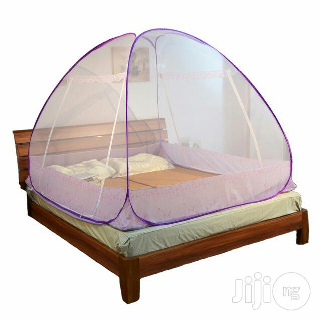 Self Propping Mosquito Net