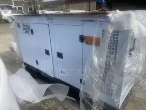 Noiseless Perkins Soundproof DIESEL Engine Generator [25kva]