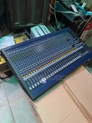 32 Channel Yamaha Mixer. Mg32 Channels Yamaha Mixer Console